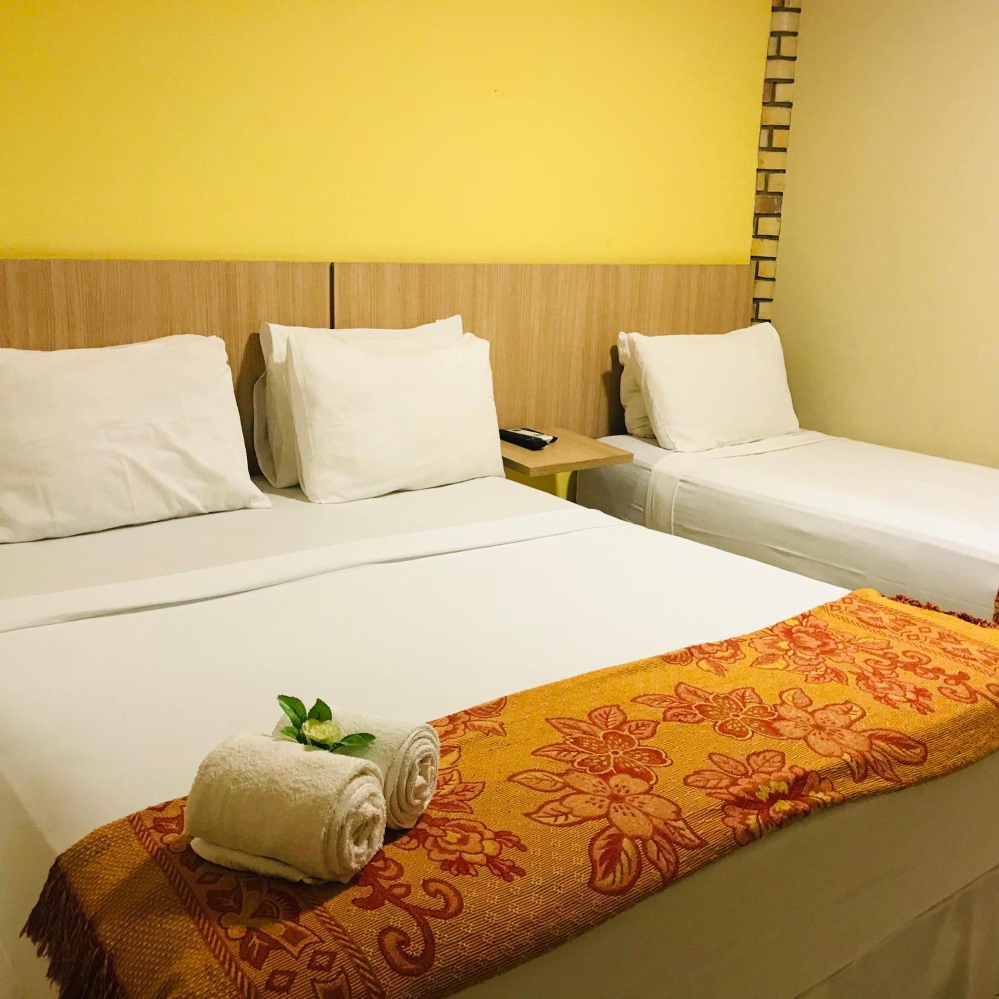 Latitude Hotel