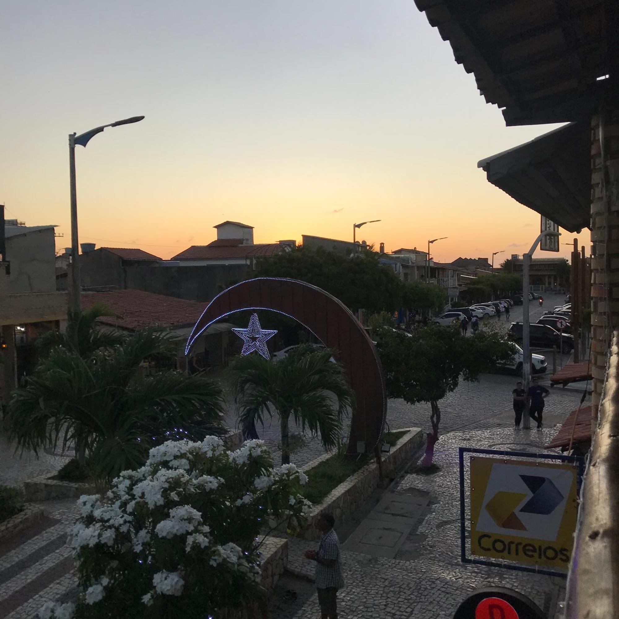 Latitude Canoa Quebrada